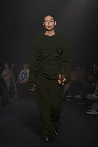 Look 46